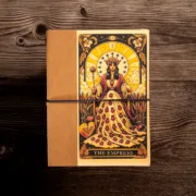 Χειροποίητο Τετράδιο Tarot Empress Σχέδιο & Κλείσιμο με Λάστιχο